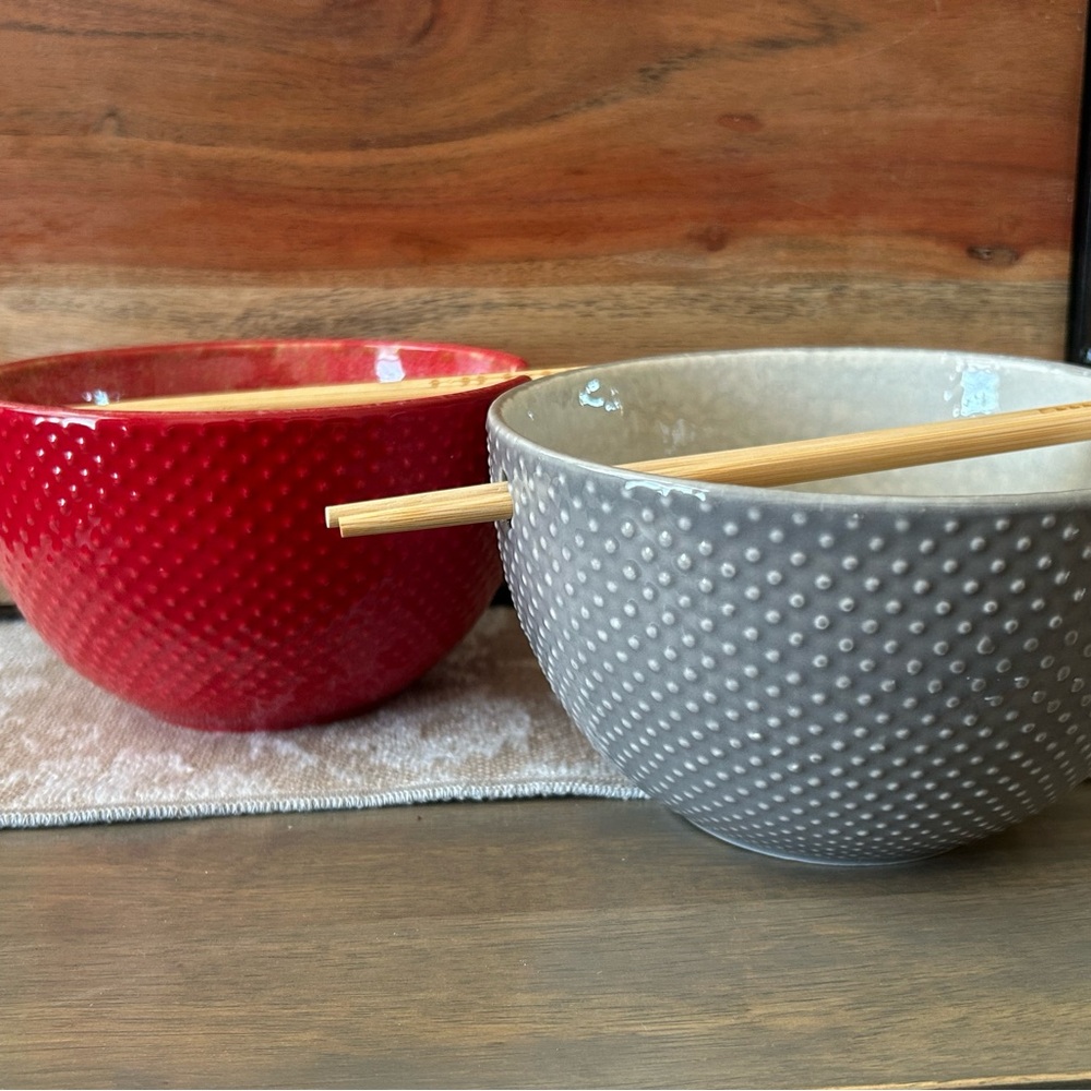 Pacifica Red and Gray Textured Bowls set.